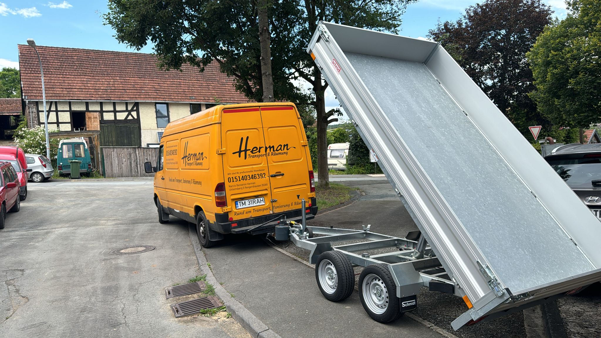 Kipper-Transporter von Herman Transport & Räumung